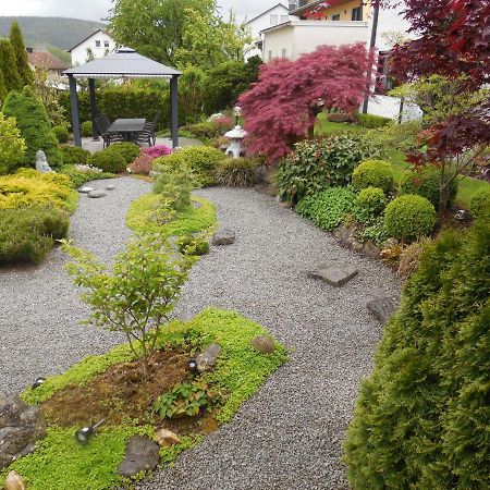 Ferienwohnung Mit Japangarten คาร์ลชตัดท์ ภายนอก รูปภาพ