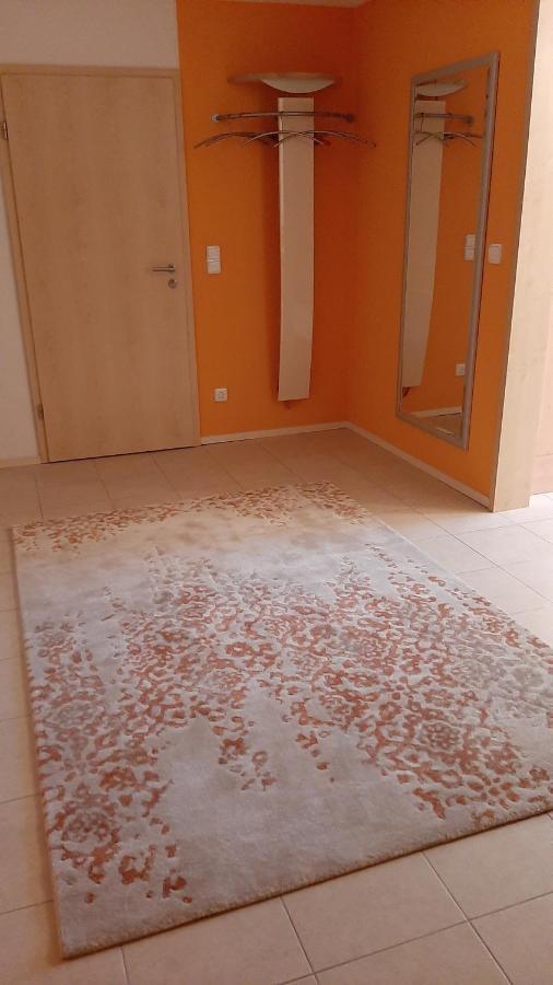 Ferienwohnung Mit Japangarten คาร์ลชตัดท์ ภายนอก รูปภาพ