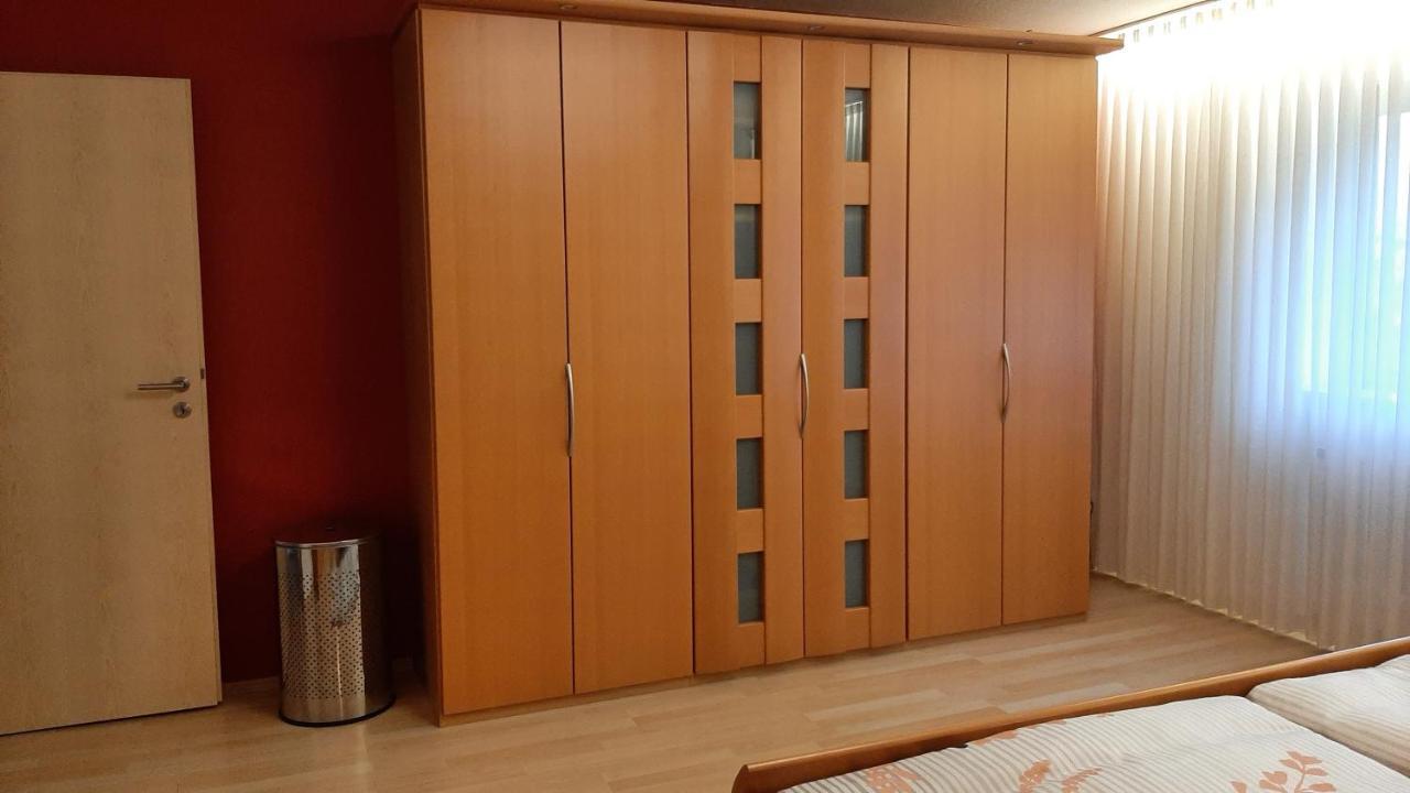 Ferienwohnung Mit Japangarten คาร์ลชตัดท์ ภายนอก รูปภาพ