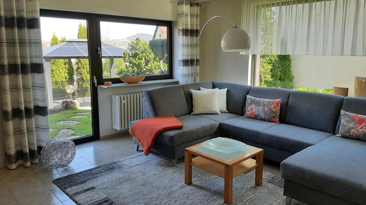 Ferienwohnung Mit Japangarten คาร์ลชตัดท์ ภายนอก รูปภาพ
